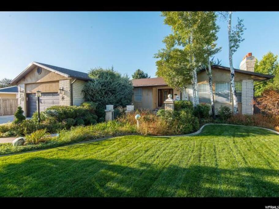 Wasatch Front Home With Pool Close To Everything! Мюррей Экстерьер фото